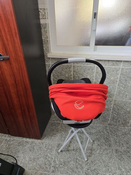 Ovinho criança para automóvel