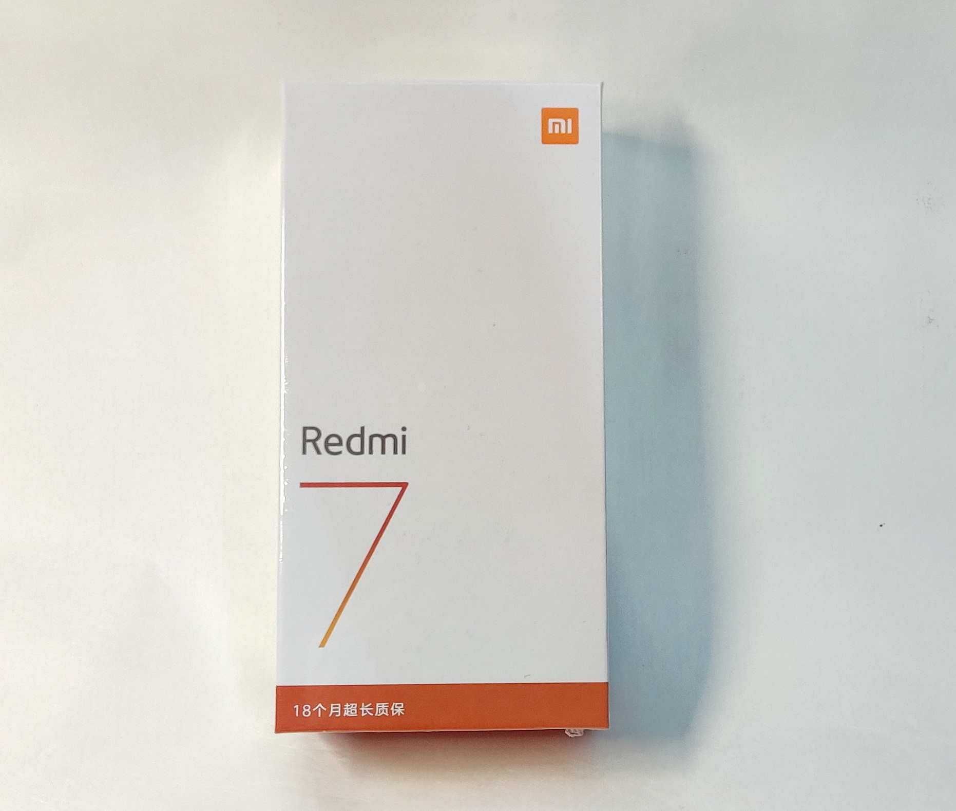 Смартфон Xiaomi Redmi 7 4/64GB Новый! Snapdragon 632 + чехол + стекло.