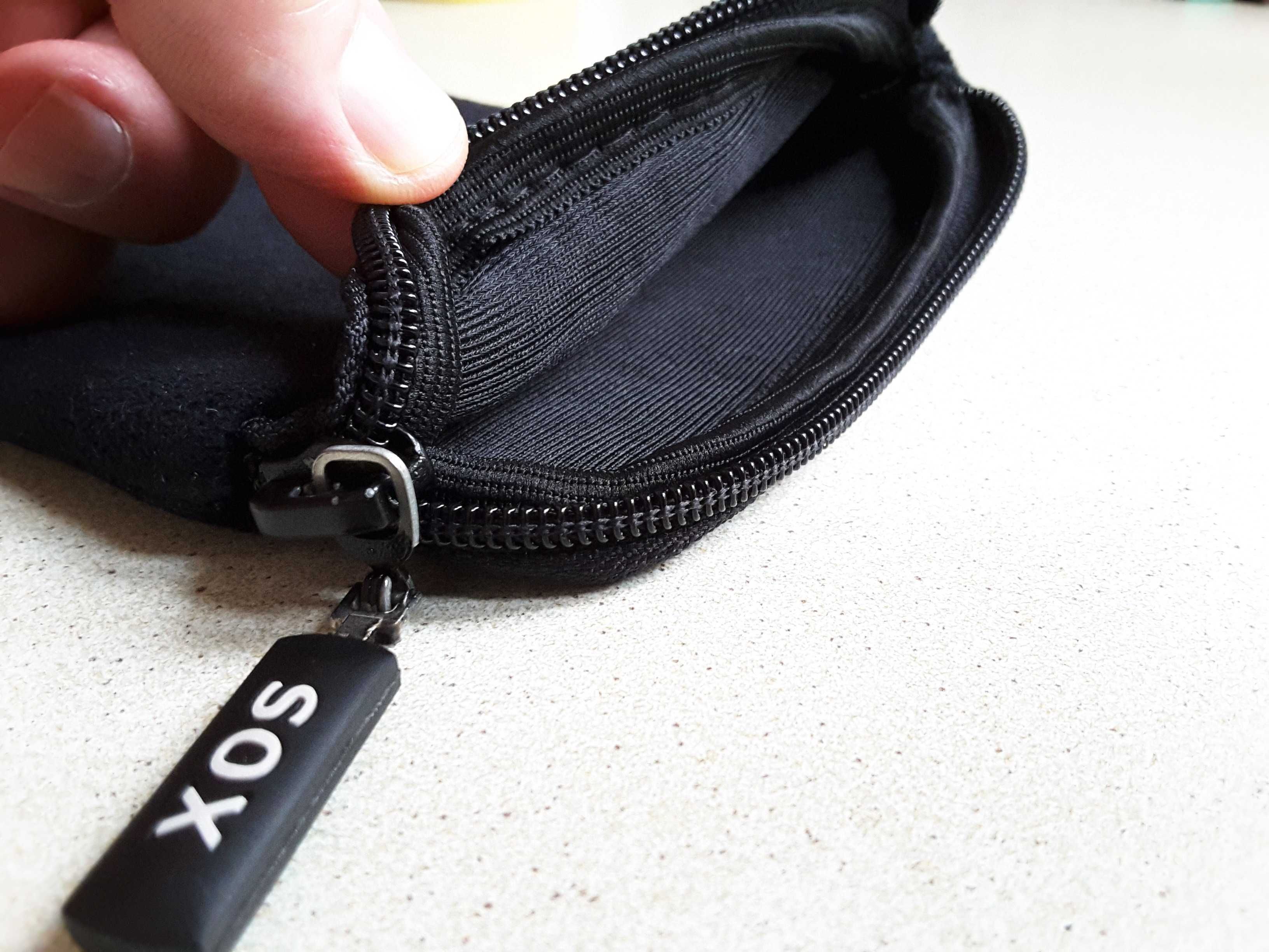 Etui czarne SOX na tablet , telefon do 7 cali