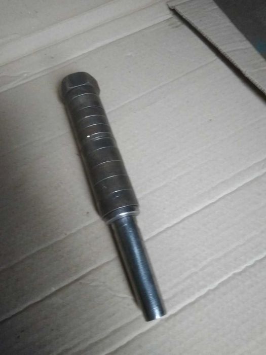 Вал фрезерного станка