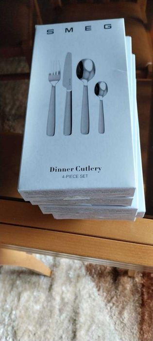 Conjunto completo talheres smeg