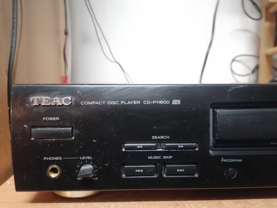 Odtwarzacz CD Teac CD-P1160D