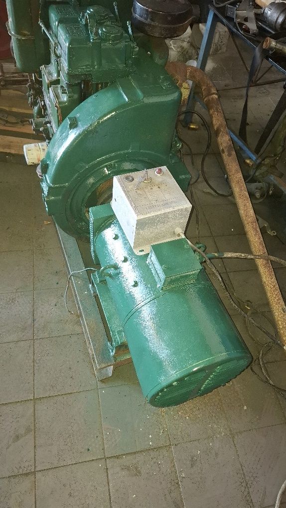 Vendo gerador com motor lister de 15 kV