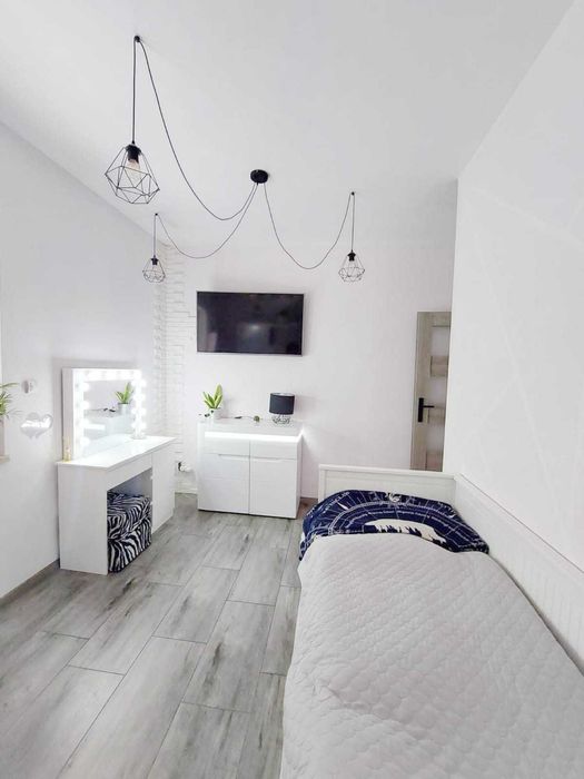 Meble szafa komoda łózko