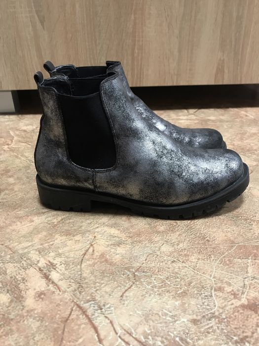 Ботинки женские