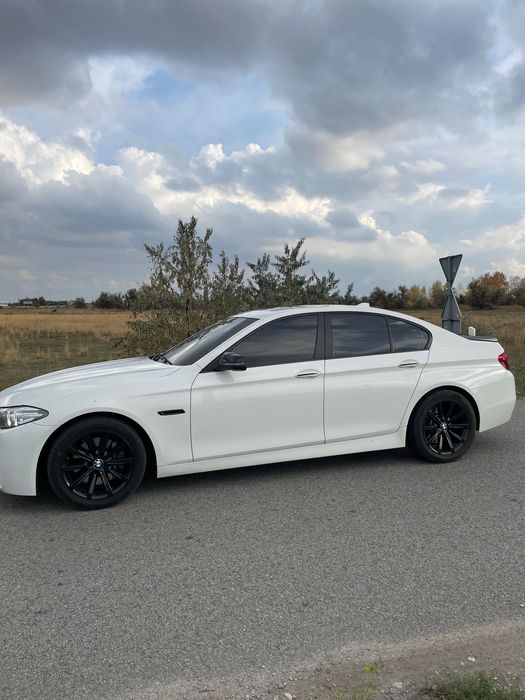Продам БМВ ф10 535