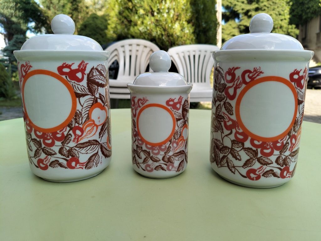 Porcelanowe pojemniki bogucic