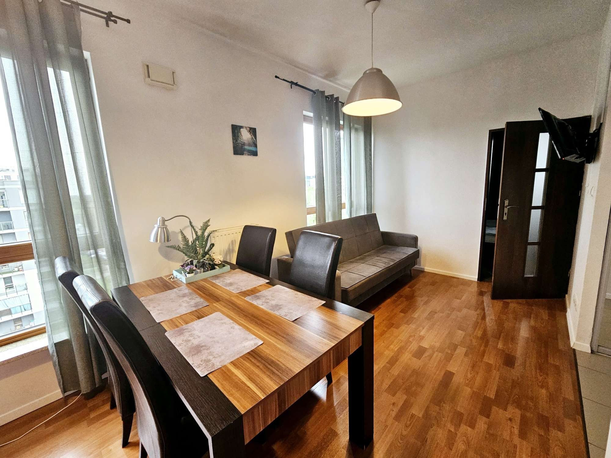 Nocleg na dobę Żoliborz Apartment warszawa full wyposaż park wifi free