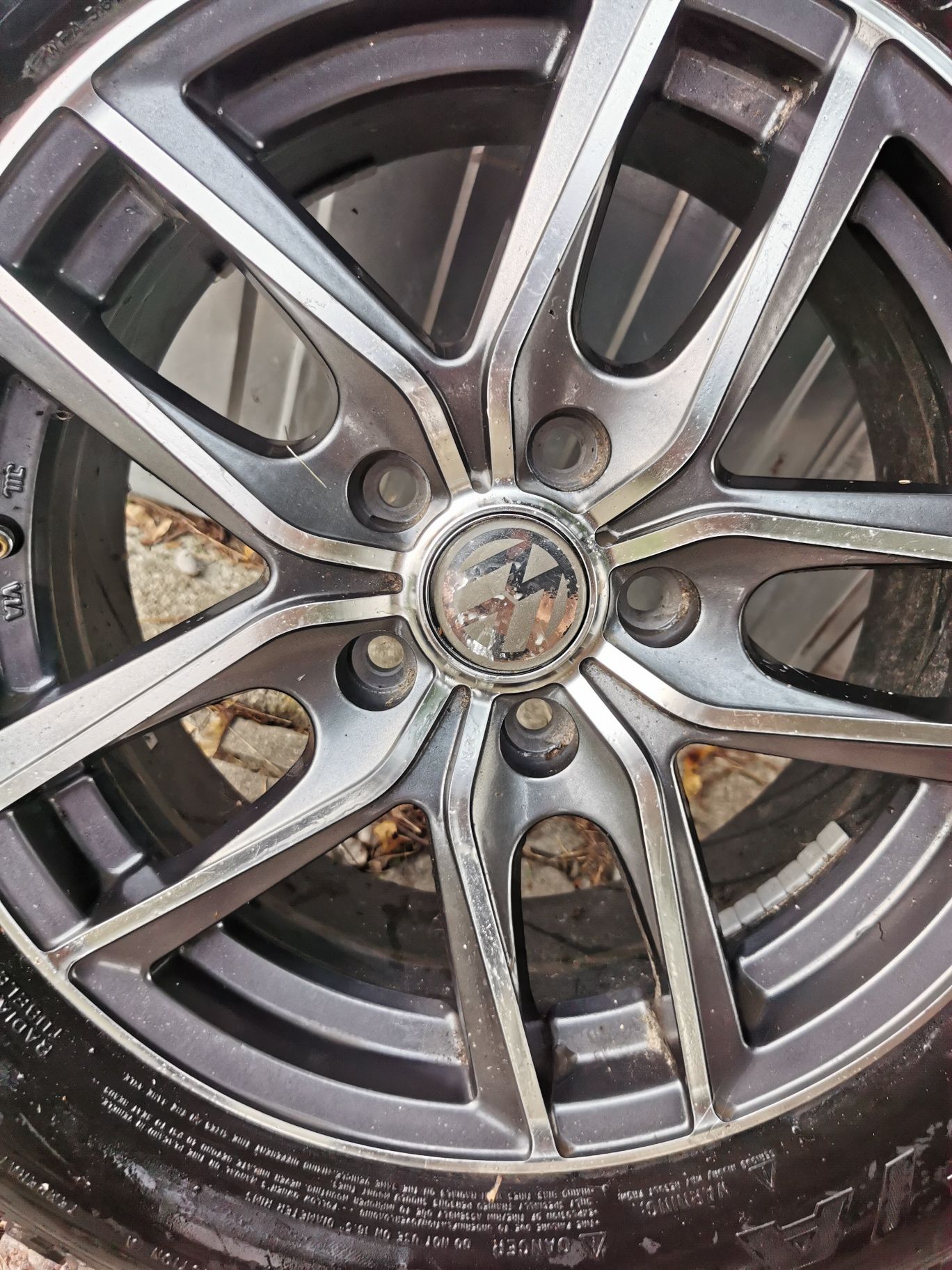 Felga Alu 16 5x112  6.5" z opona zimowa VW tiguan