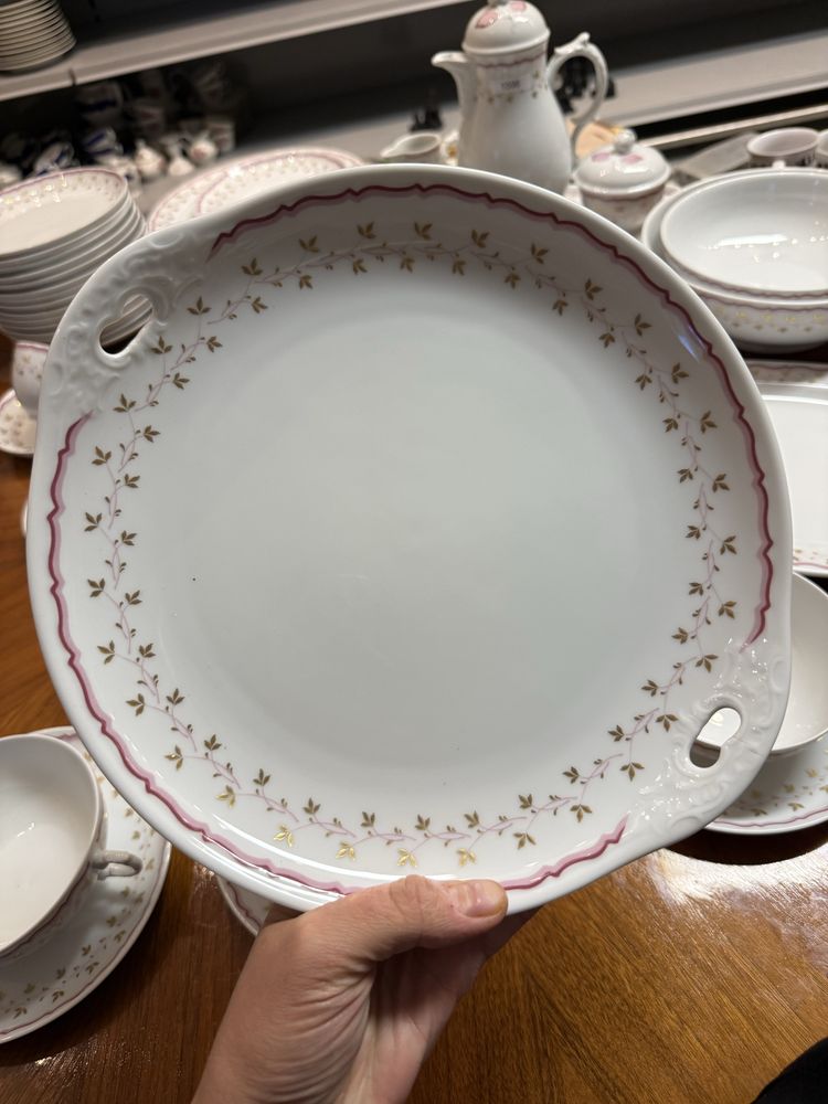 Serwis porcelanowy Furstenberg obiadowy śniadaniowy biała złote 1596