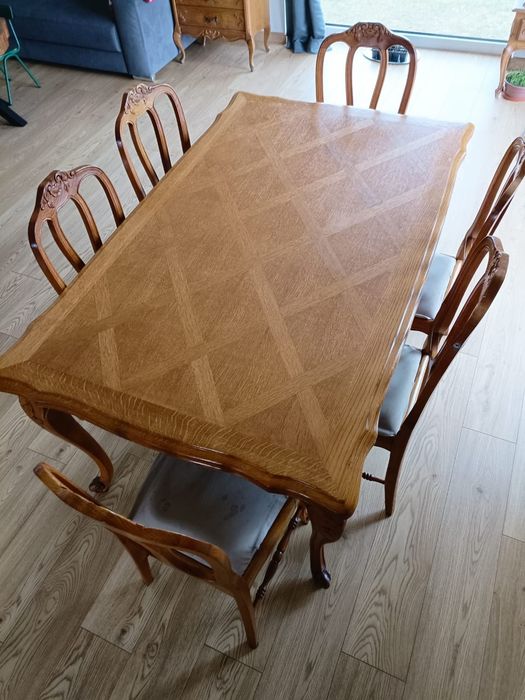 Stół ludwik i krzesła