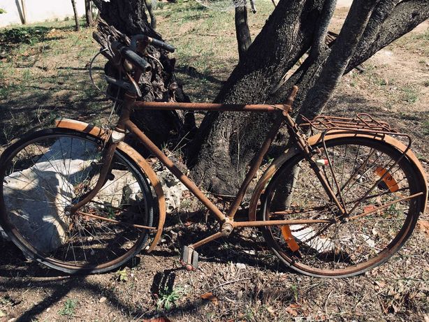 Bicicletas pasteleiras para restauro