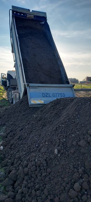 Ziemia z transportem