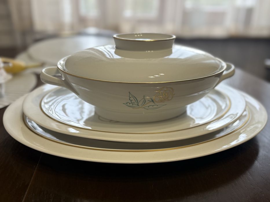 Продам новий порцеляновий посуд