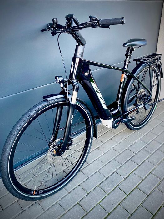 Rower elektryczny KTM Macina tour p510 na boschu Performance line 75n