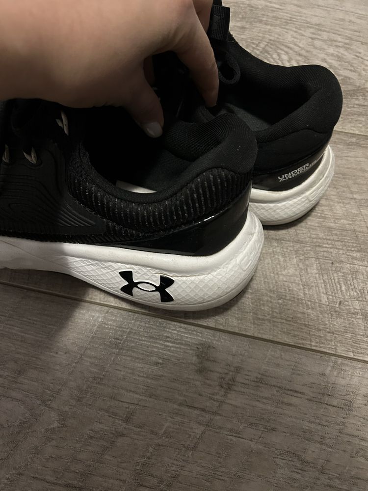 Кросовки under armour