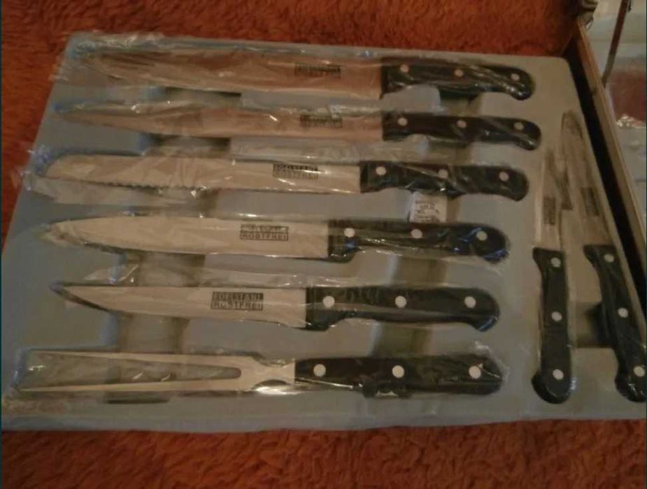 Zestaw noży i sztućców niemieckiej firmy EDELSTAHL