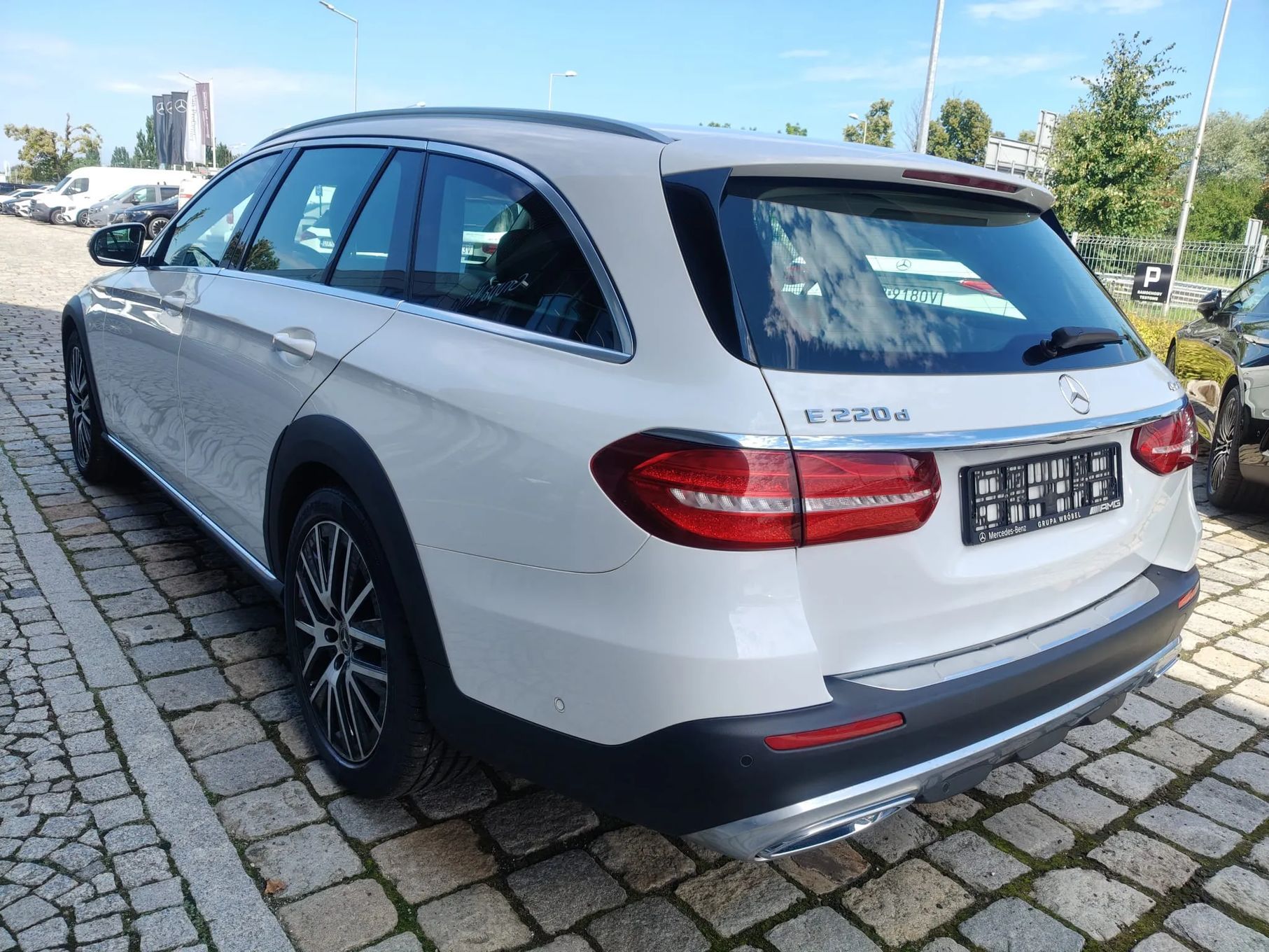Mercedes-Benz Klasa E Burmester, Distronic, Szyberdach, Kamera 360, Airmatic