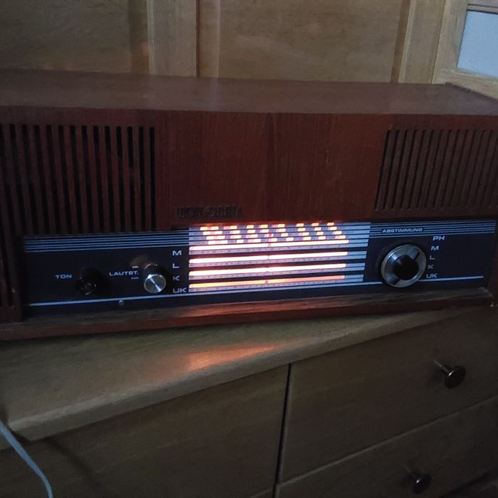 Радіола LOEWE OPTA -- 1957/1958 р. терміново