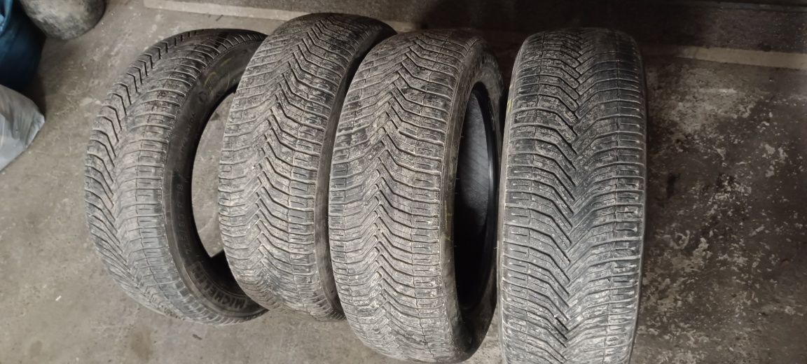 Opony całoroczne Michelin 225/60R18
