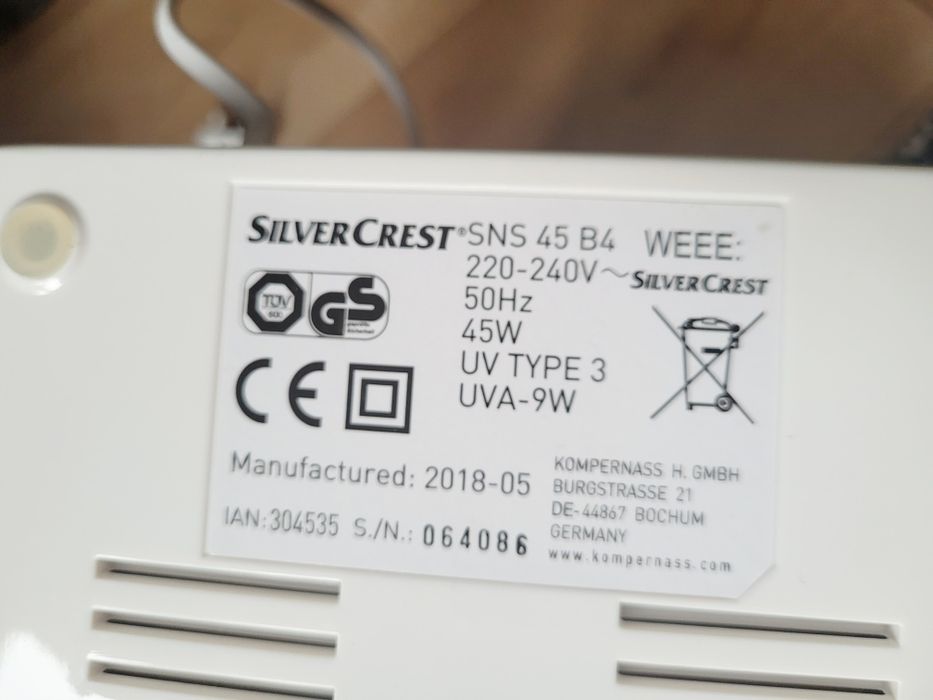 Lampa UV  do stylizacji paznokci 4x wymienne świetlówki