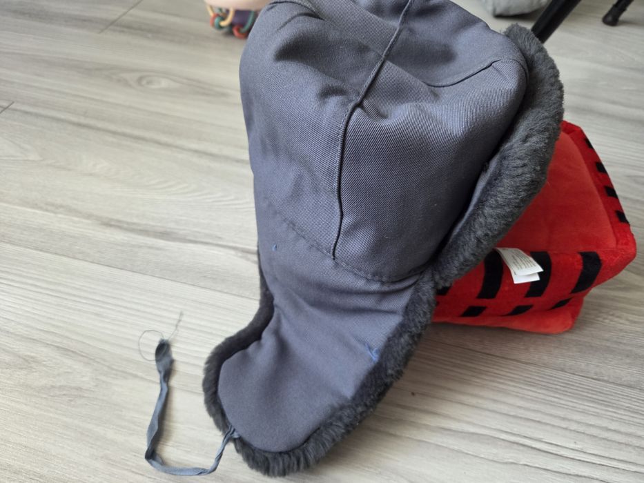 Czapka uszatka milicyjna MO zimowa stan idealny