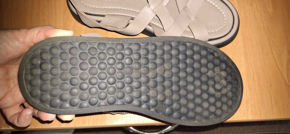 Босоніжки, нові, Miss ROY