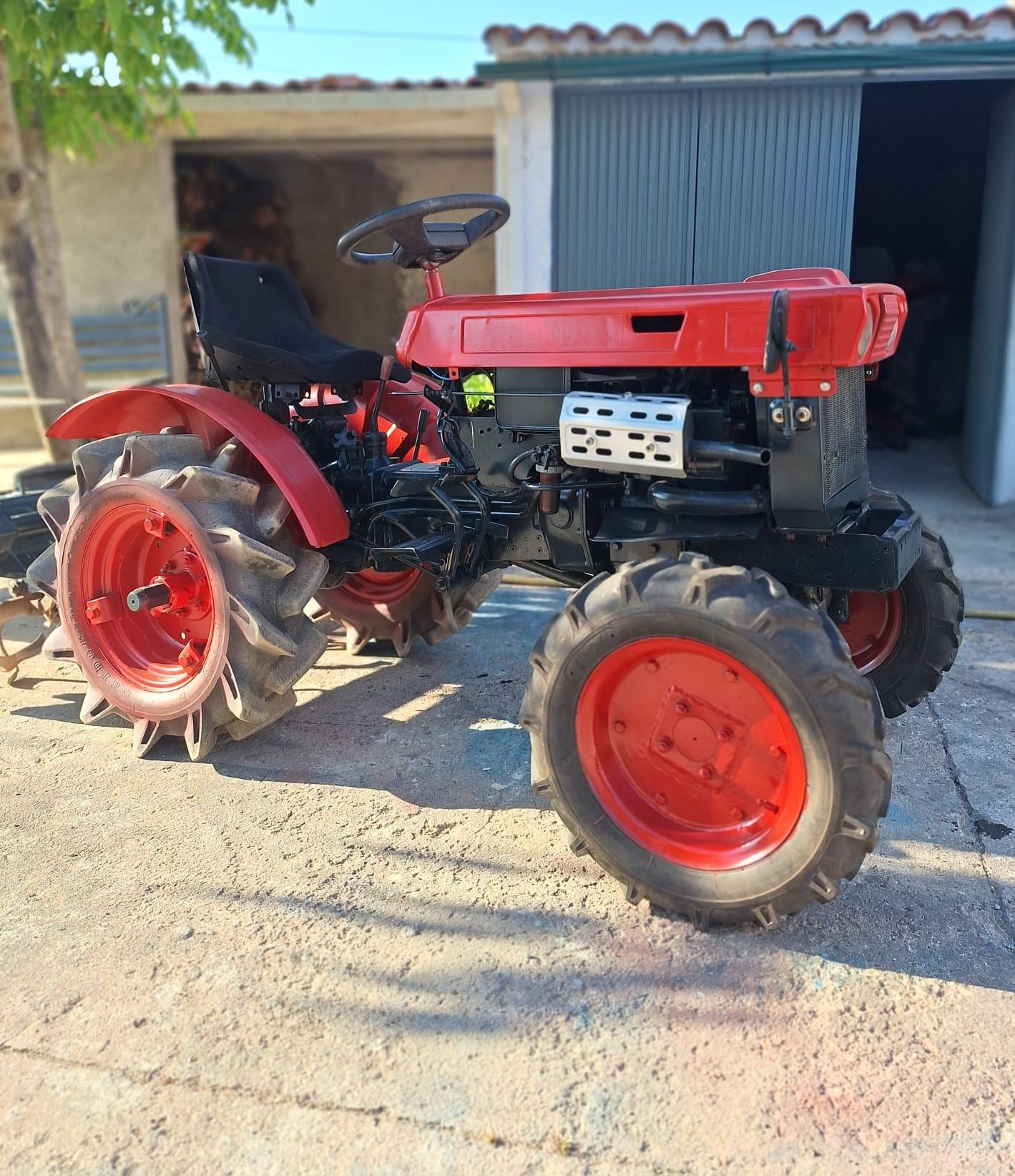 Tractor kubota 6000