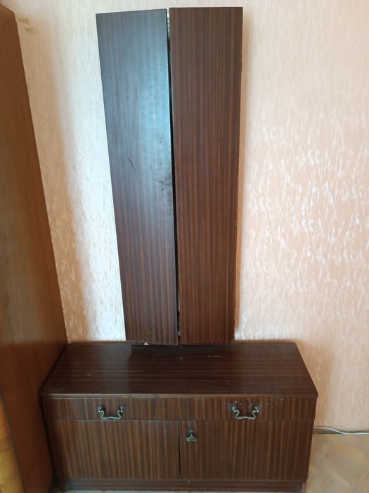 Трюмо советской эпохи