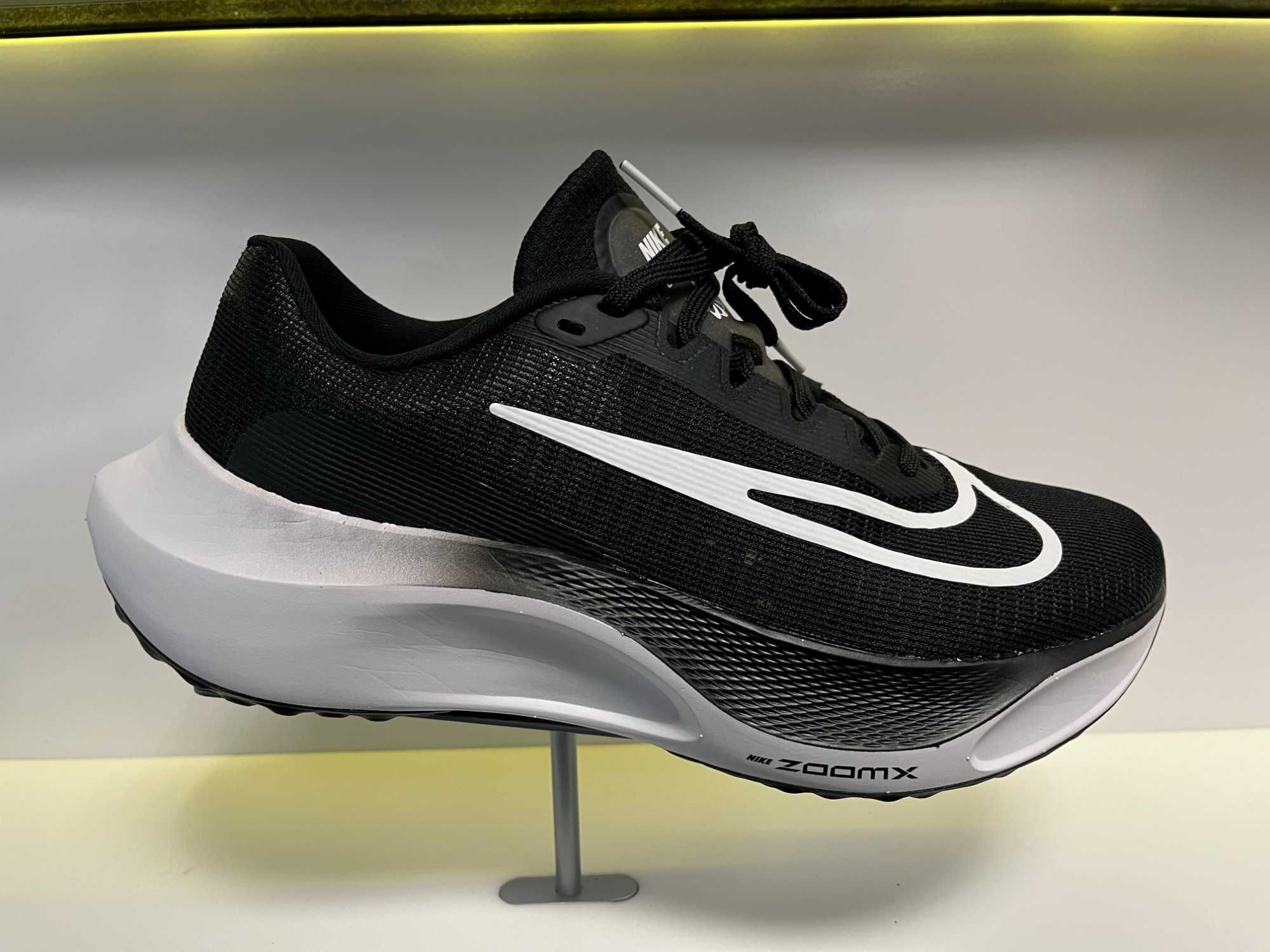 Кроссовки Nike Zoom Fly 5 (DM8968-001) оригинал