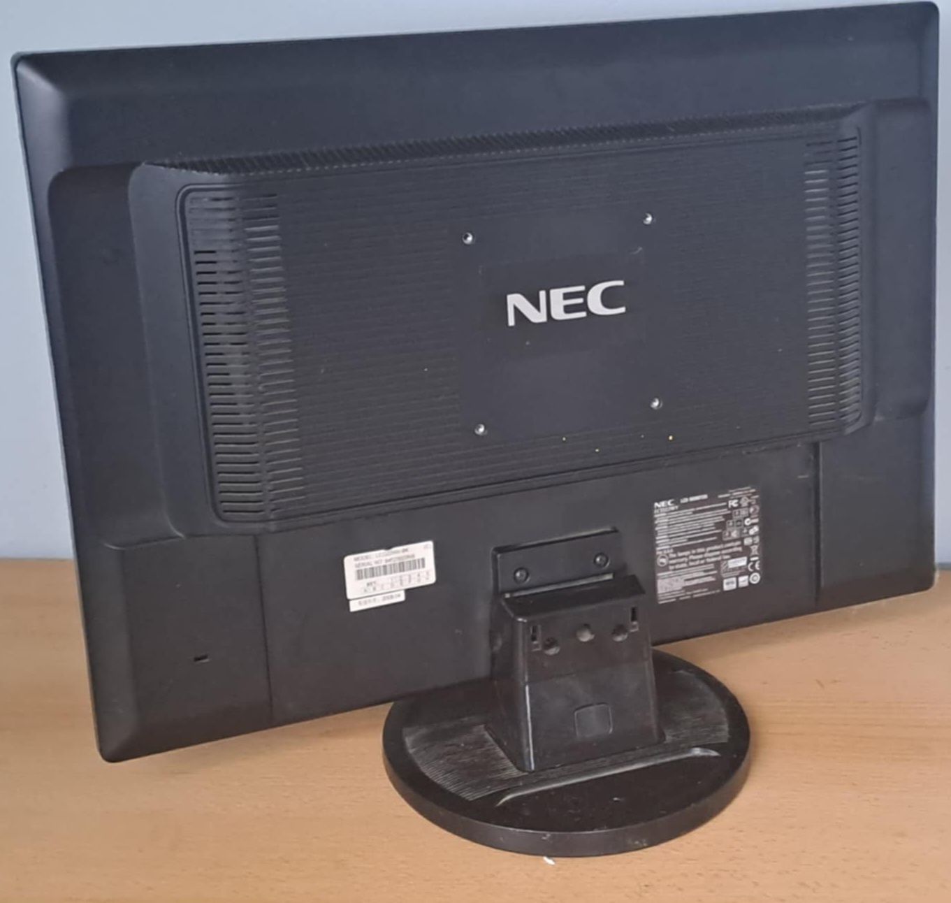 Monitor sprawny NEC