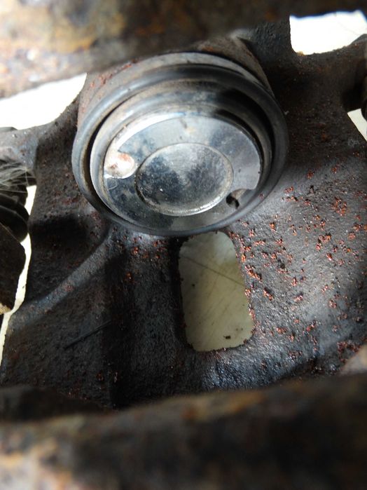 Б/у супорт тормозний лівий задній Volkswagen transporter t4 1996-2003