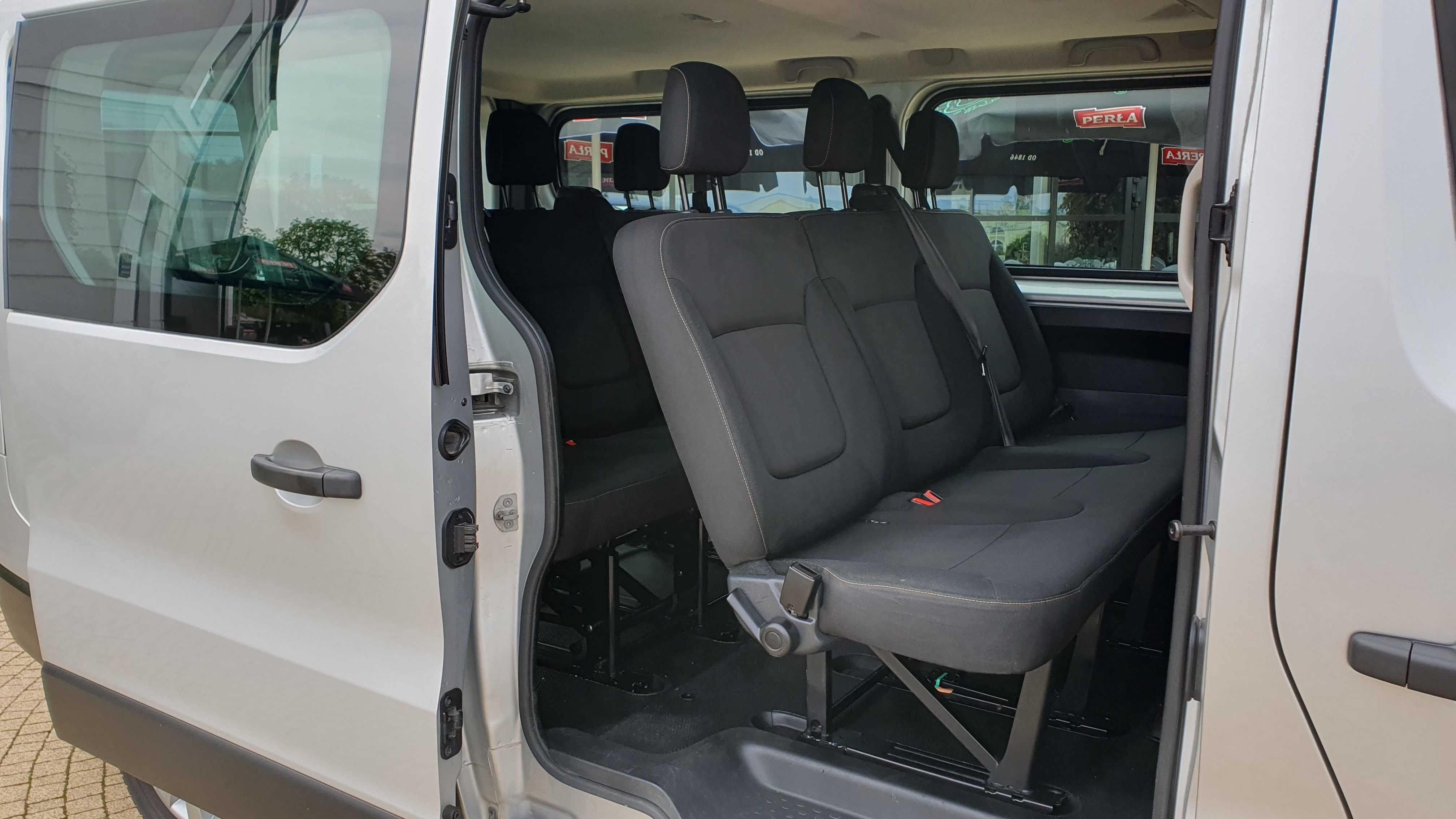 Wynajem Busa Renault Trafic 9 Osobowy Wypożyczalnia BUS WOLNE TERMINY