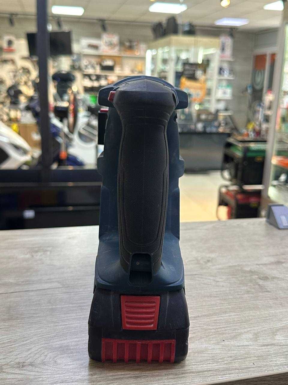 Перфоратор аккумуляторный Bosch GBH 185-LI