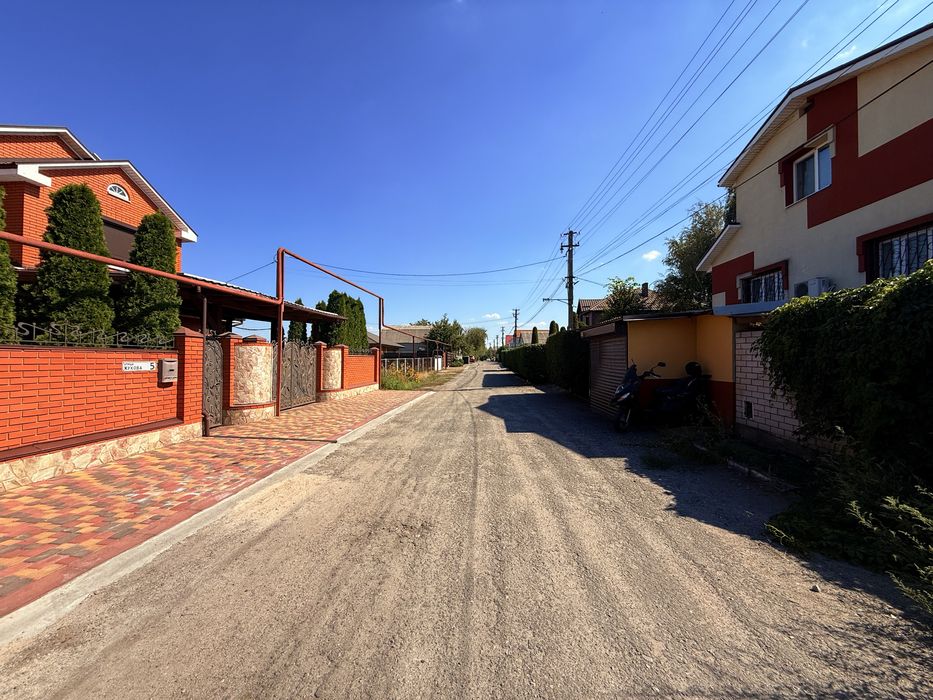 Продам участок в элитном раене Подгородного !!!