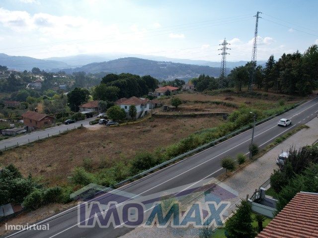 Terreno de construção em Penafiel