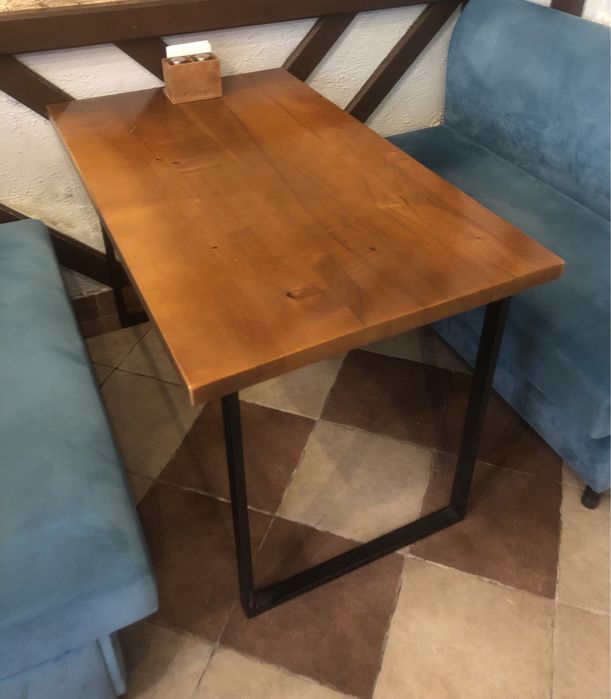 Столи та дивани для кафе б/у