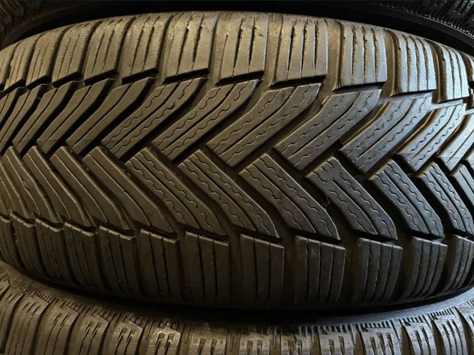 205/60 R16 MICHELIN ALPIN 5 (85%) Зима 215 225 55 65 Склад Шин!
