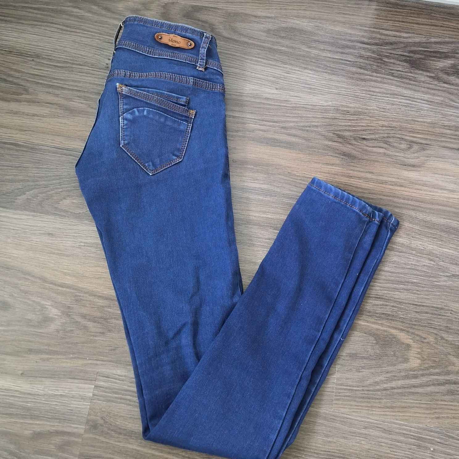 Spodnie jeans xs