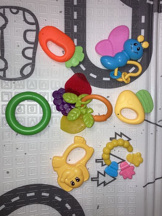 Дитячі іграшки брязкальця, гризунці