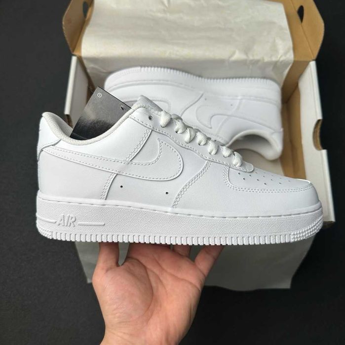 Buty meskie Mokasyny Nike_ Air_ Force_ 1_ Low '07_ Biały R.39