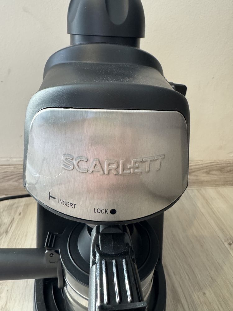 Ekspres SCARLETT SC-037