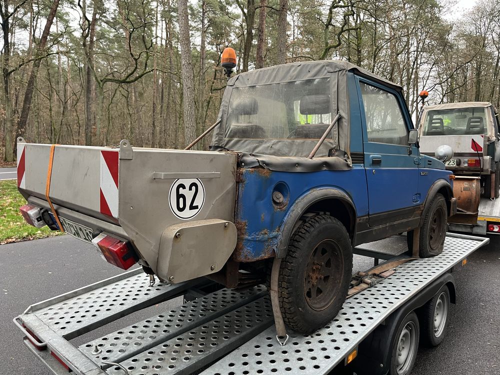 Suzuki samurai plug do sniegu posypywarka piaskarka