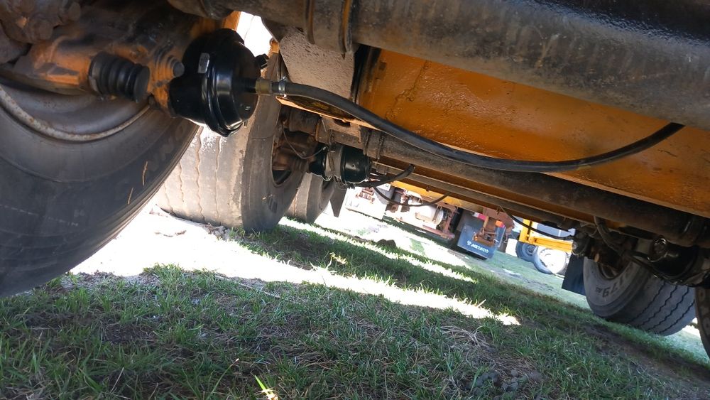 Ивеко лісовоз сцепка.