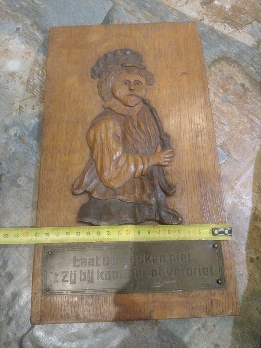 Płaskorzeźba kobieta .