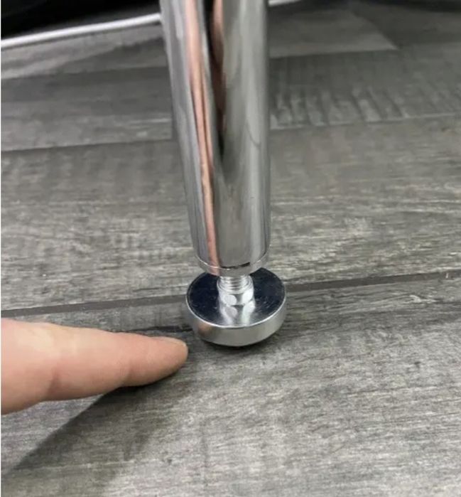 Стілаж для вирощування мікрозелені