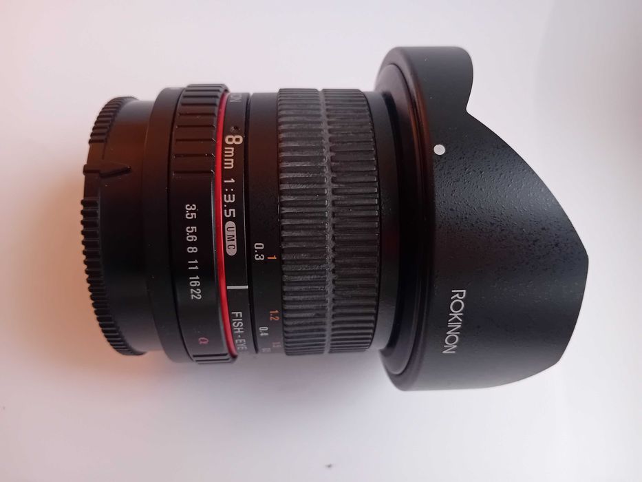 Objectiva Rokinon 8mm para Sony A-Mount