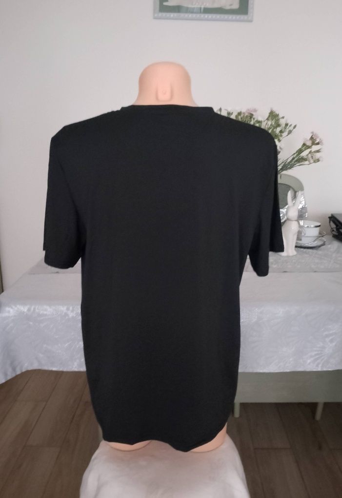 Koszulka czarna styl gotycki z nadrukiem