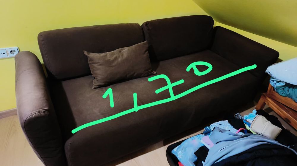 Sofá marrom em bom estado