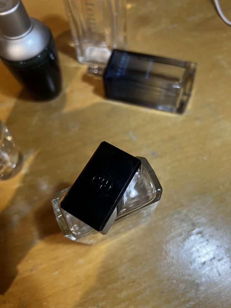 Frascos perfume vazio